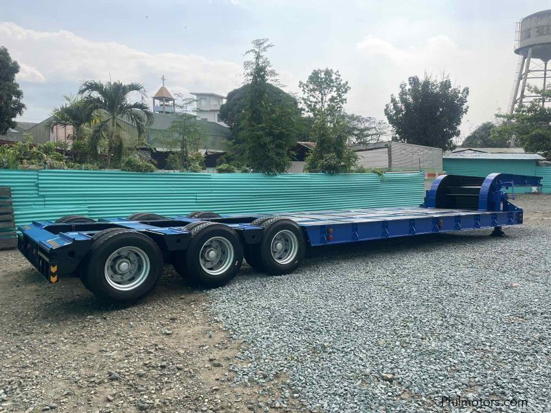 HYUNDAI LOW BED TRAILER in Philippines