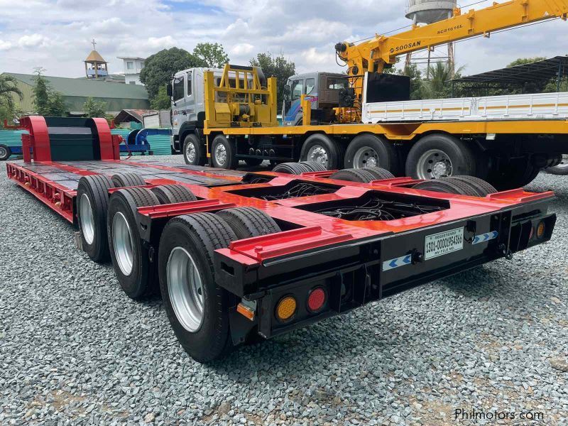 HYUNDAI LOW BED TRAILER in Philippines