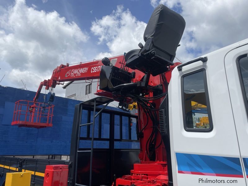 Hyundai BOOM TRUCK in Philippines