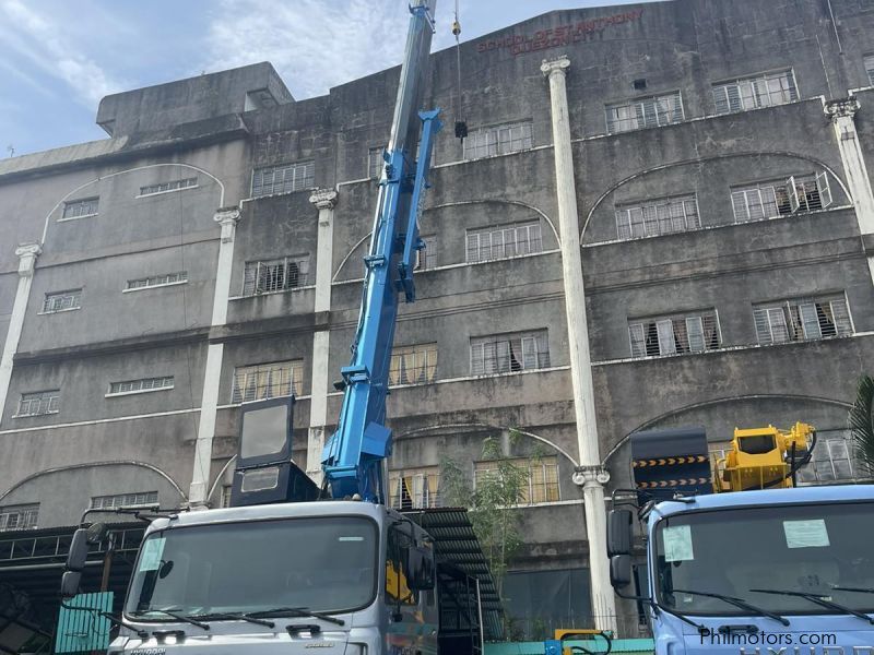 Hyundai BOOM TRUCK in Philippines