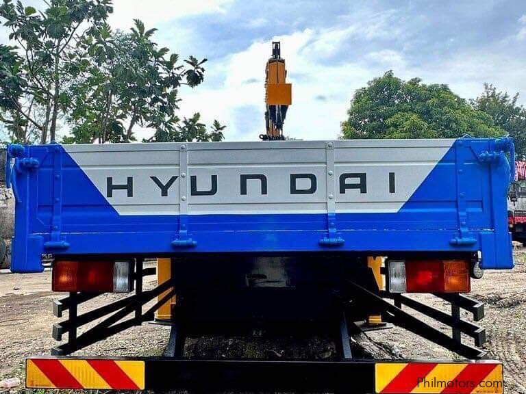 Hyundai Boom Truck 10 wheeler in Philippines