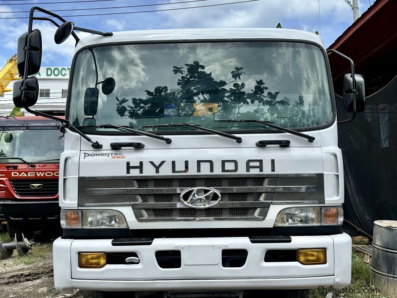 Used Hyundai Boom Truck
