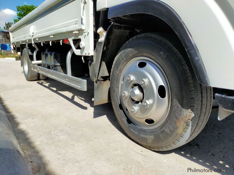 Isuzu ELF very late model in Philippines