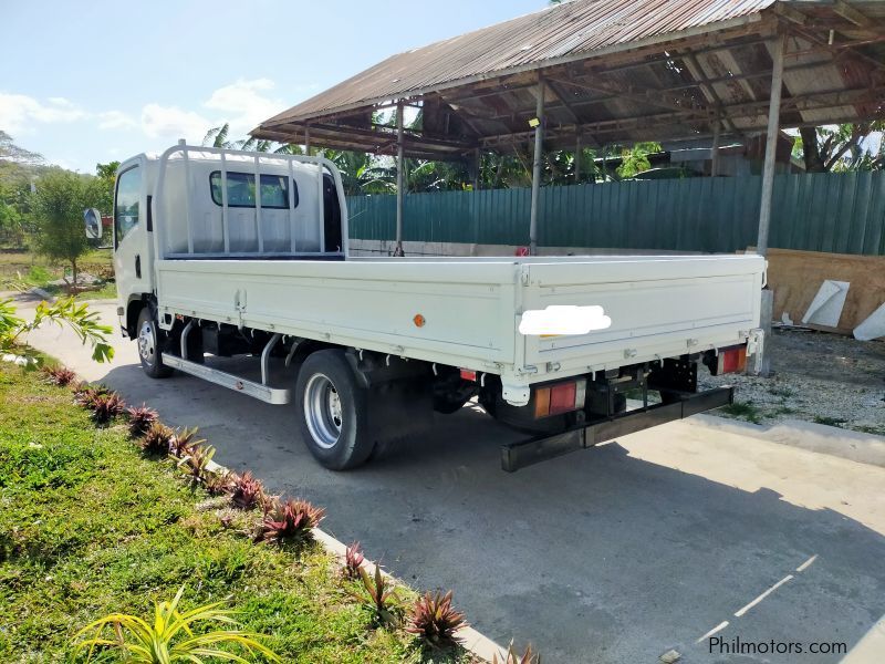 Isuzu ELF very late model in Philippines