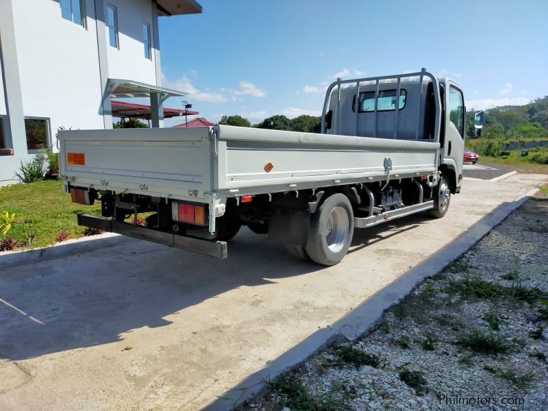 Isuzu ELF very late model in Philippines