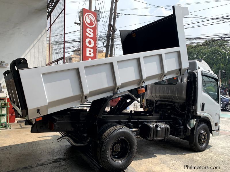 Isuzu elf surplus dump truck (semi high side) reconditioned in Philippines