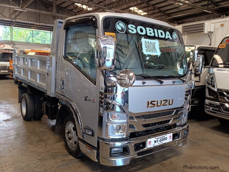 Isuzu elf surplus reconditioned  dump truck nkr n-series 300 series canter tornado in Philippines