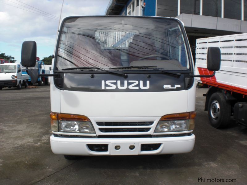 Isuzu mini dump in Philippines