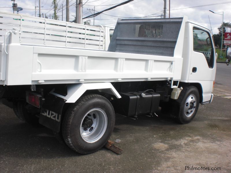 Isuzu mini dump in Philippines