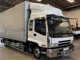 Isuzu sobida isuzu surplus aluminum wing van truck in Philippines