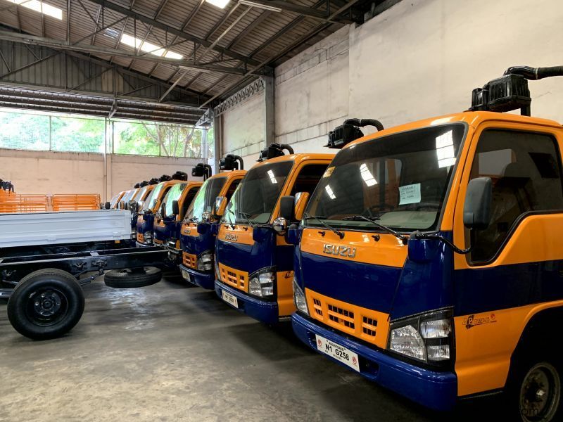 Sobida isuzu elf reconditioned nkr surplus dropside with stakebody  n-series canter 300 series tornado in Philippines