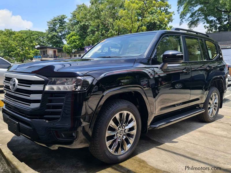 Toyota Land Cruiser in Philippines