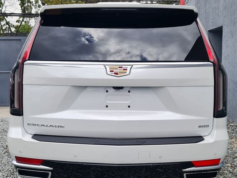 Cadillac Escalade ESV Premium Luxury in Philippines