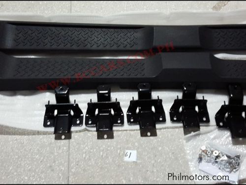 Used Jeep Rubicon OEM Running board 4doors jk stepboard for sale in Pasig City