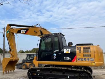Pre-owned CATERPILLAR 320D2 for sale in 