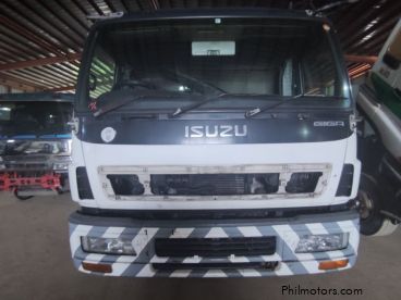 Pre-owned Isuzu GIGA CYG TANKER TRUCK for sale in 