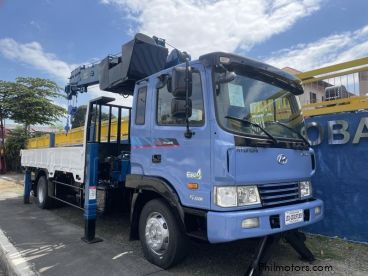 Pre-owned Hyundai BOOM TRUCK for sale in 