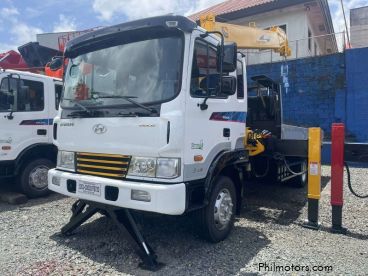 Pre-owned Hyundai BOOM TRUCK for sale in 