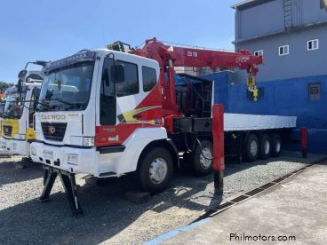 Pre-owned Daewoo BOOM TRUCK for sale in 
