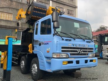 Pre-owned Hyundai BOOM TRUCK for sale in 