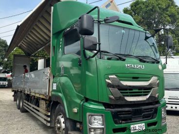 Pre-owned Isuzu 2024 for sale in 