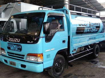 Pre-owned Isuzu Water Tanker Truck for sale in 