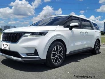 Pre-owned Kia CARNIVAL for sale in 