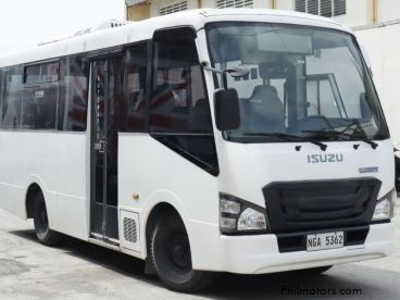 Pre-owned Isuzu QKR77 Non Tilt for sale in 