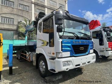 Pre-owned Daewoo 10 Tons Boom Truck/ Cargo Crane Truck for sale in