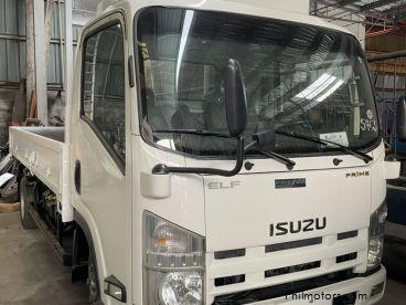 Pre-owned Isuzu ELF GIGA 14FT DROPSIDE TRUCK for sale in