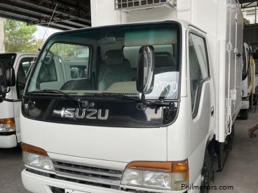 Pre-owned Isuzu ELF 10FT REFRIGERATED VAN TRUCK for sale in