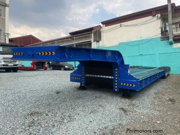 Pre-owned HYUNDAI LOW BED TRAILER for sale in