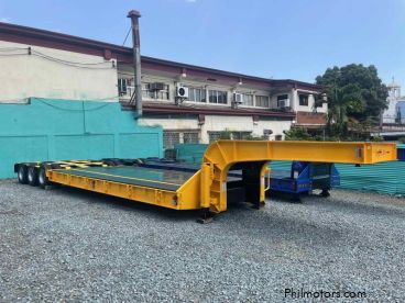 Pre-owned HYUNDAI LOW BED TRAILER for sale in