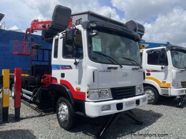 Pre-owned Hyundai BOOM TRUCK for sale in