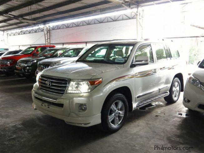 2014-Toyota-Land-Cruiser-GX-R-V8-347-9271268_1.jpg