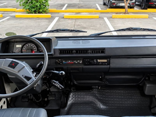 Mitsubishi L300 FB in Philippines