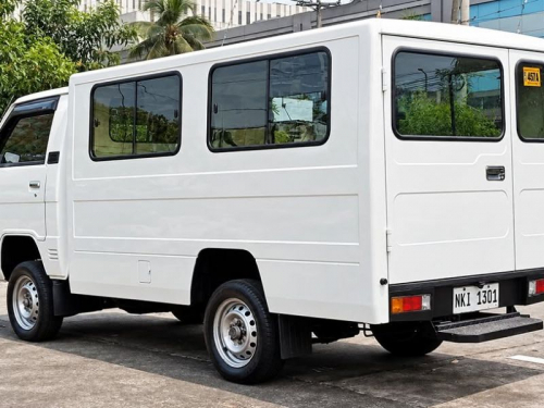 Mitsubishi L300 FB in Philippines