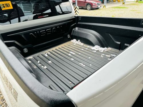 Nissan Nissan Navara Calibre VE 4x2 Automatic Lcuena City in Philippines