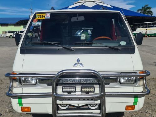 Mitsubishi Mitsubishi L300 FB Van Lucena City in Philippines