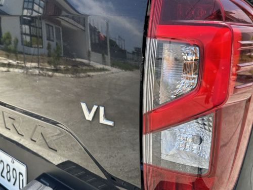 Nissan Navara Calibre VL 4x2 automatic  in Philippines
