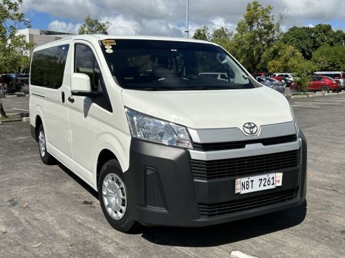Toyota Hiace Commuter Deluxe MT Van Lucena City in Philippines