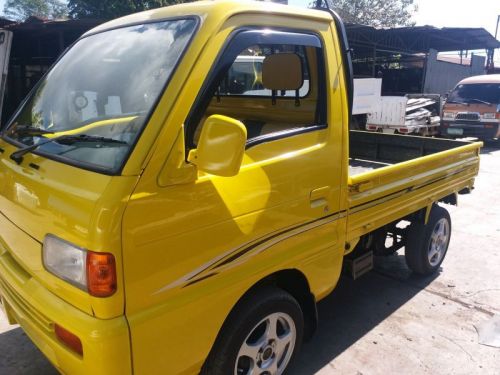Suzuki Multicab Scrum Pickup 4x4, 5 Speed yellow in Philippines