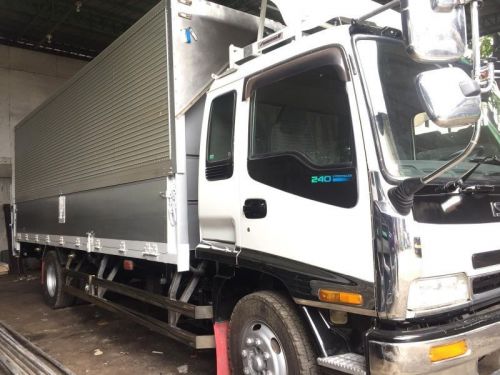 Isuzu Forward 8 studs 6HK1 Wingvan 22FT with Power tailgate in Philippines