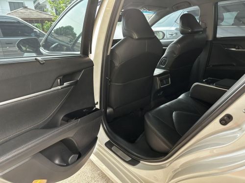 Toyota Camry 2.5V in Philippines