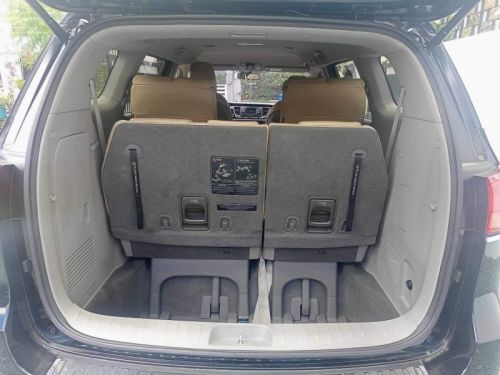 Kia  carnival in Philippines