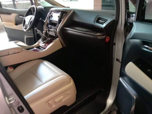 Toyota alphard in Philippines