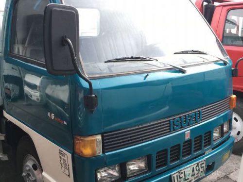 Isuzu Elf Dropside in Philippines