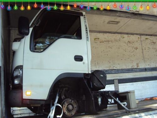 Isuzu Elf - Cab w/ Engine/Trans & Axle in Philippines