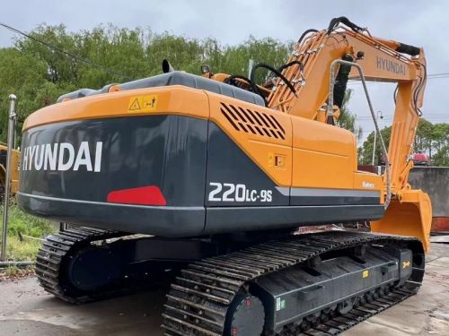 HYUNDAI R220LC-9S in Philippines
