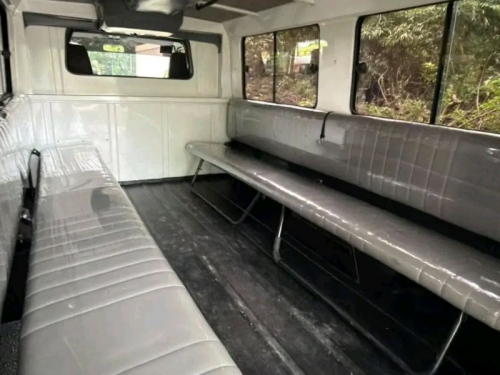 Mitsubishi L300 in Philippines